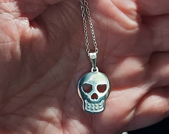 Sterling Silver Sugar Skull Pendant And 18" Chain