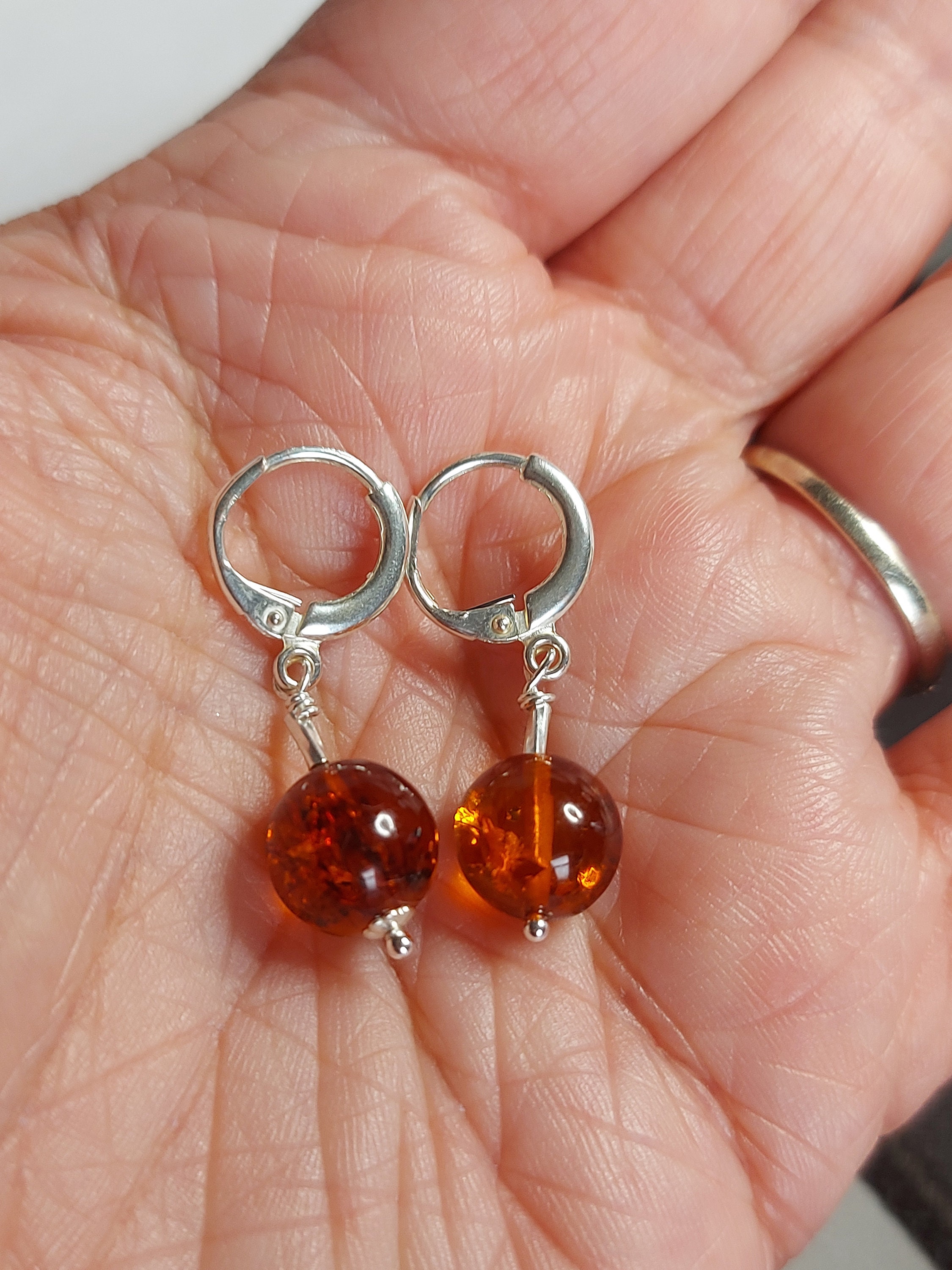 Orecchini A Cerchio In Argento 925 Con Vera Ambra Baltica – Colore Cognac, 8x8 Mm