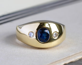 Vintage 18k Sapphire & Diamond Ring, Three Stone Flush Mount Stacking Band