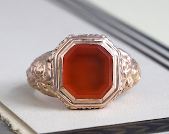 Antique 14k Rose Gold Agate Signet Ring