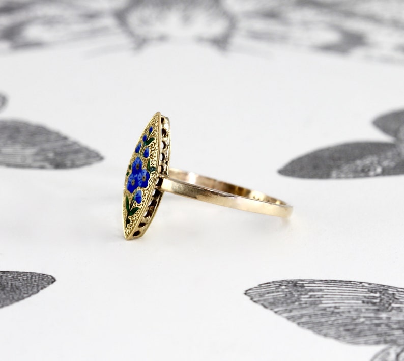 vintage enamel flower ring