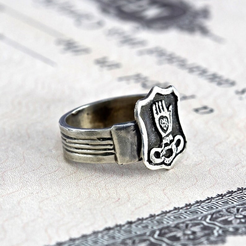 Sterling Silver Heart in Hand Signet Ring, Victorian Style Odd Fellows Symbol image 2