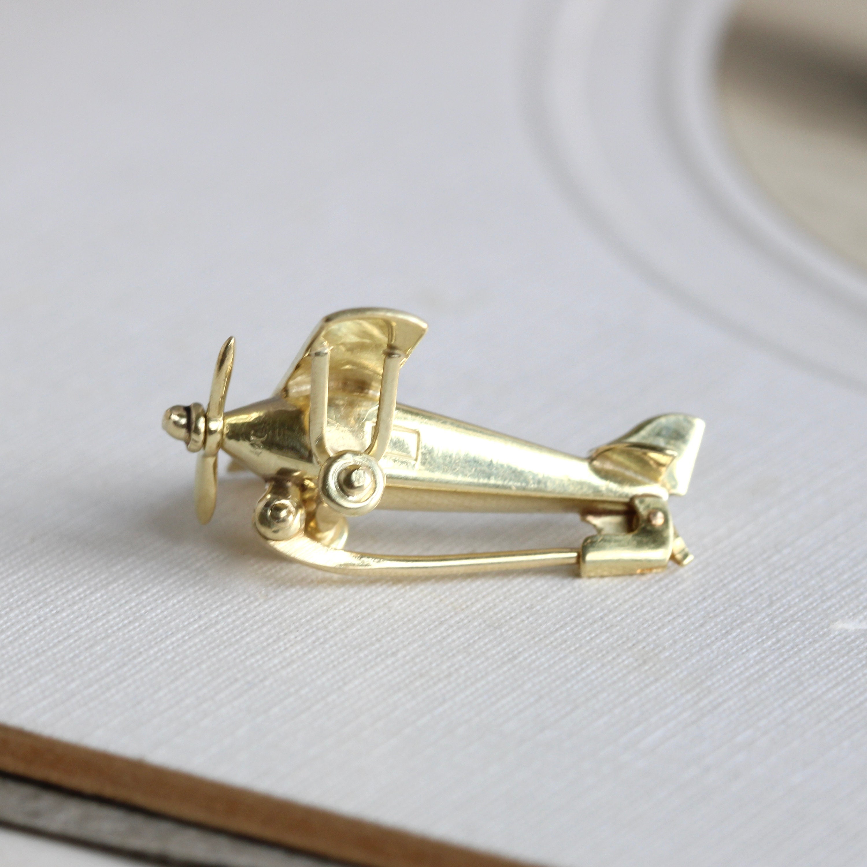 アクセサリー ANTIQUES VINTAGE OLD BROOCH AIRCRAFT WW2 WW2 Silver Fighter Aircraft Sweetheart Brooch – Butter Lane