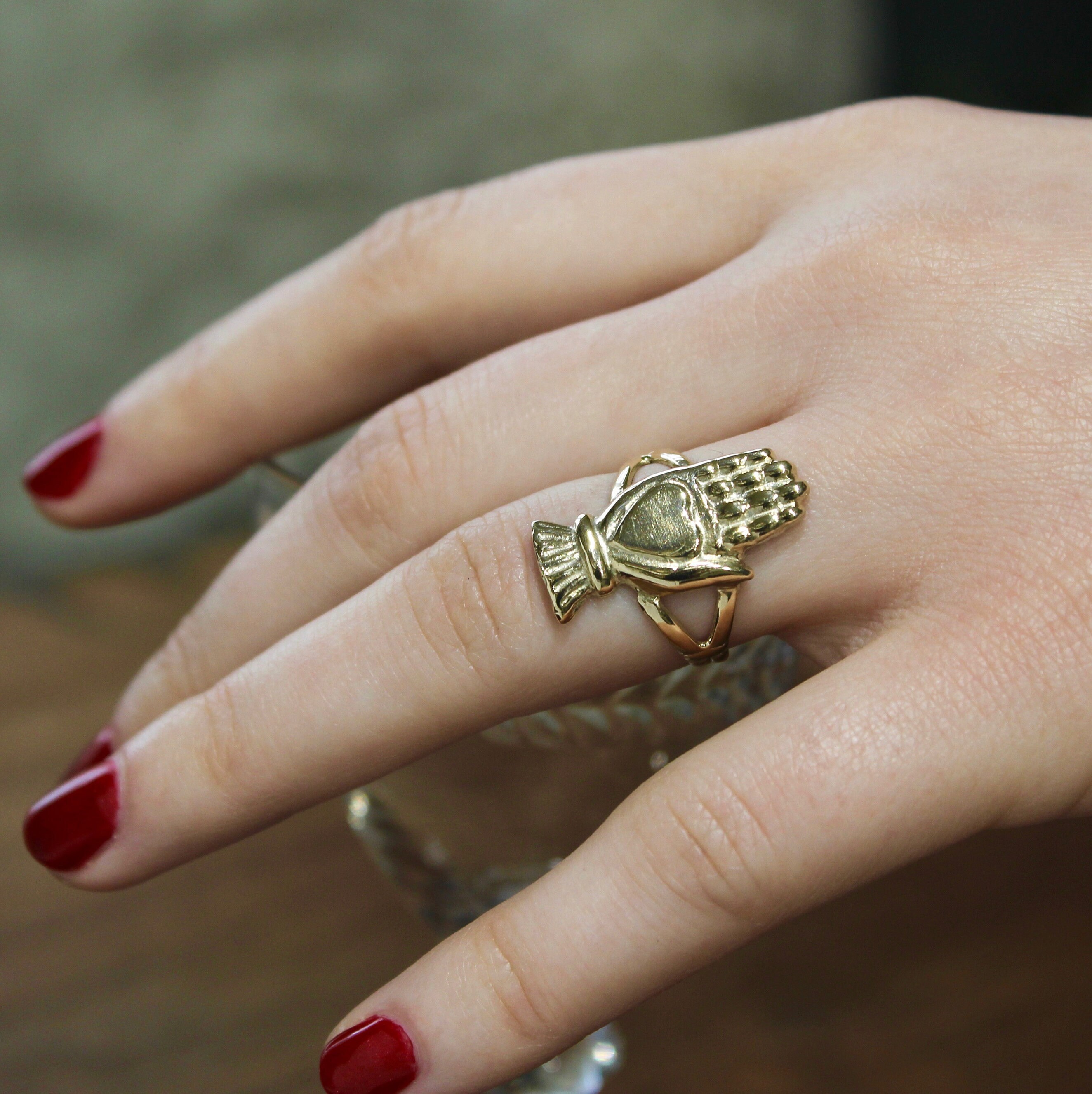 Gold Heart in Hand Ring 10k Antique Style Friendship Etsy Polska