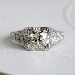 Art Deco Platinum 1.65 ct OMC Diamond Ring