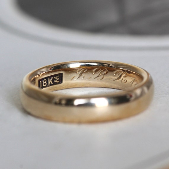 Antique 18k Wedding Band Engraved Date 1912, Heav… - image 3