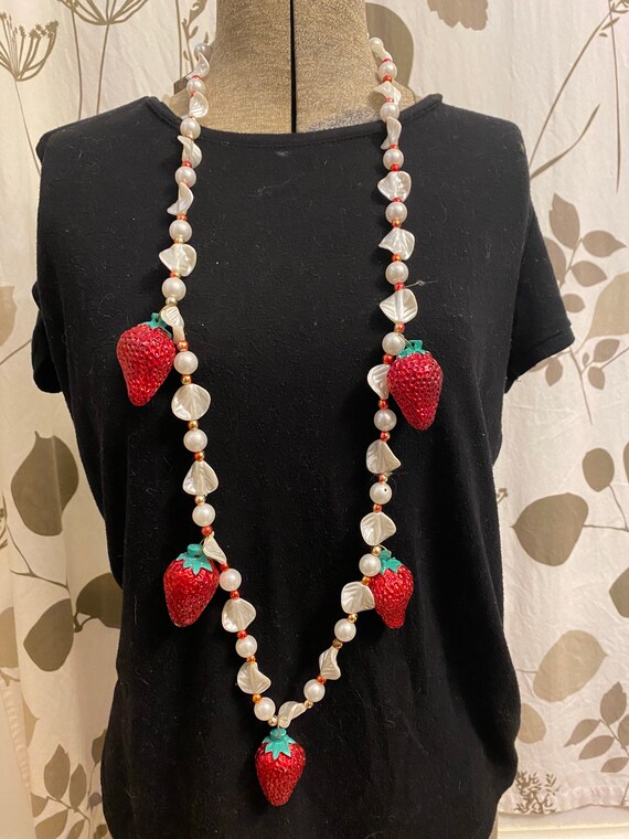 Vintage 1970s statement Strawberry necklace