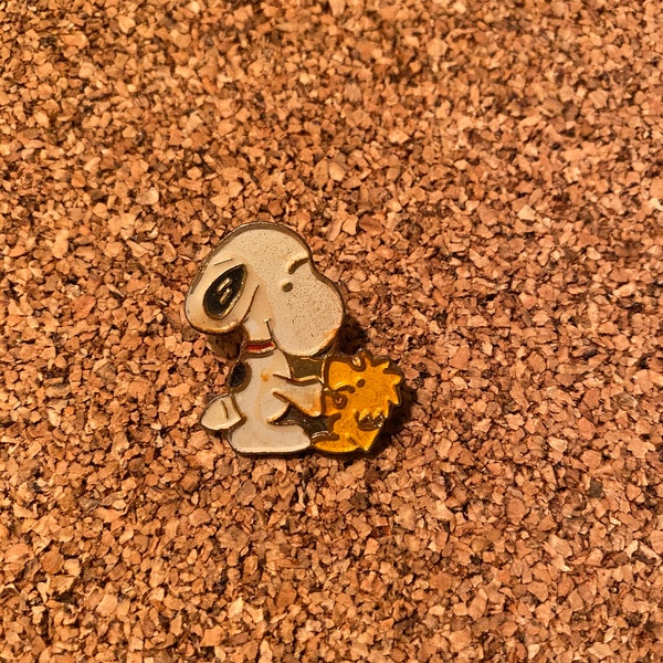 Vintage Snoopy pin