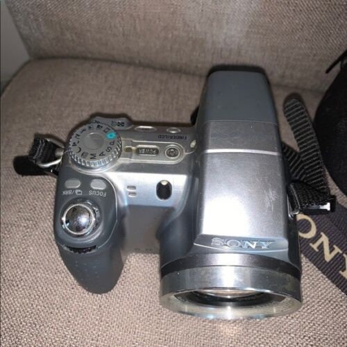 Sony Cyber Shot DSCH2 6MP Digital Camera 12x Optical Cameracordbag