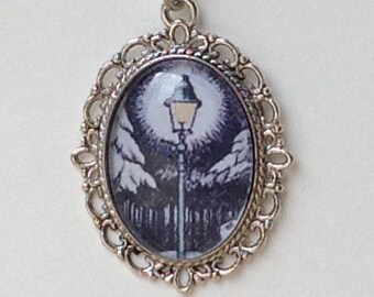 Narnia lamp post necklace