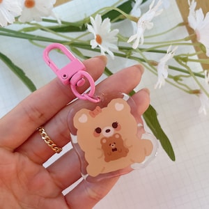 cute bear keychain, kawaii keychain, bear keychain, acrylic epoxy keychain