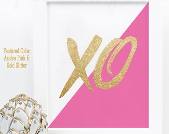 XOXO Sign, Printable Azalea Pink Gold Glitter Bachelorette Party Decoration, XO Sign, Gallery Wall Art Print, Makeup Vanity Home Decor