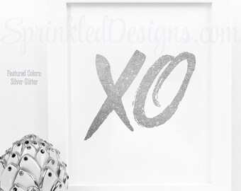 XOXO Sign - Printable Silver Glitter Decor, Bachelorette Party Decoration, XO Sign, Gallery Wall Art Print Home Decor, Makeup Vanity Decor