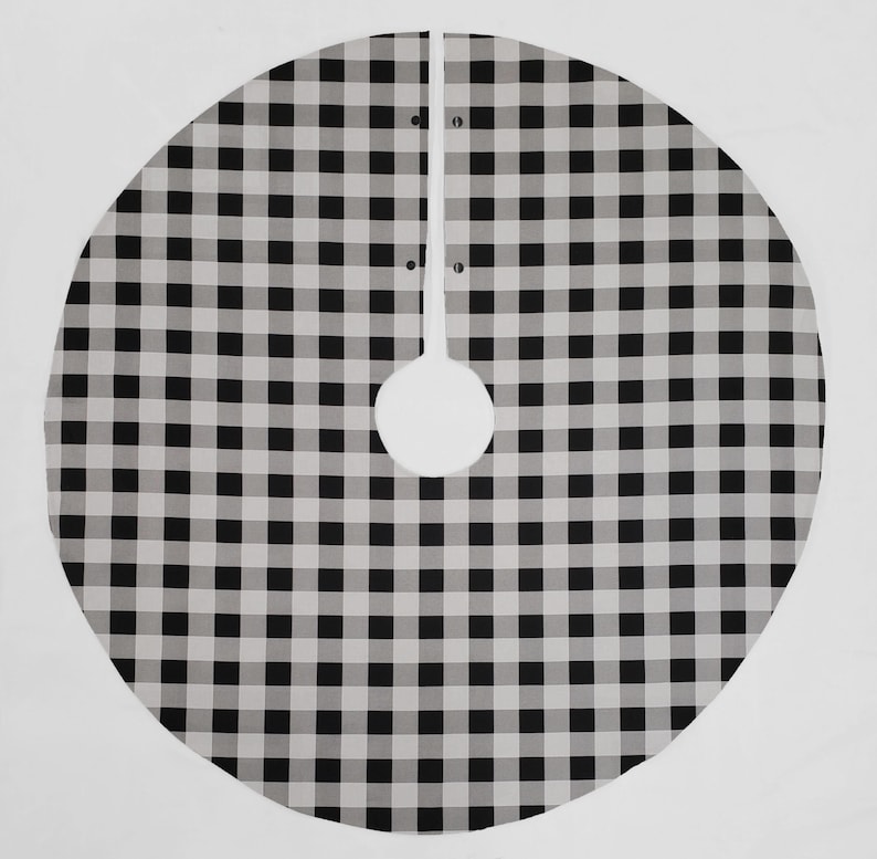 Buffalo Check Plaid Christmas Tree Skirt - Thumbnail 2