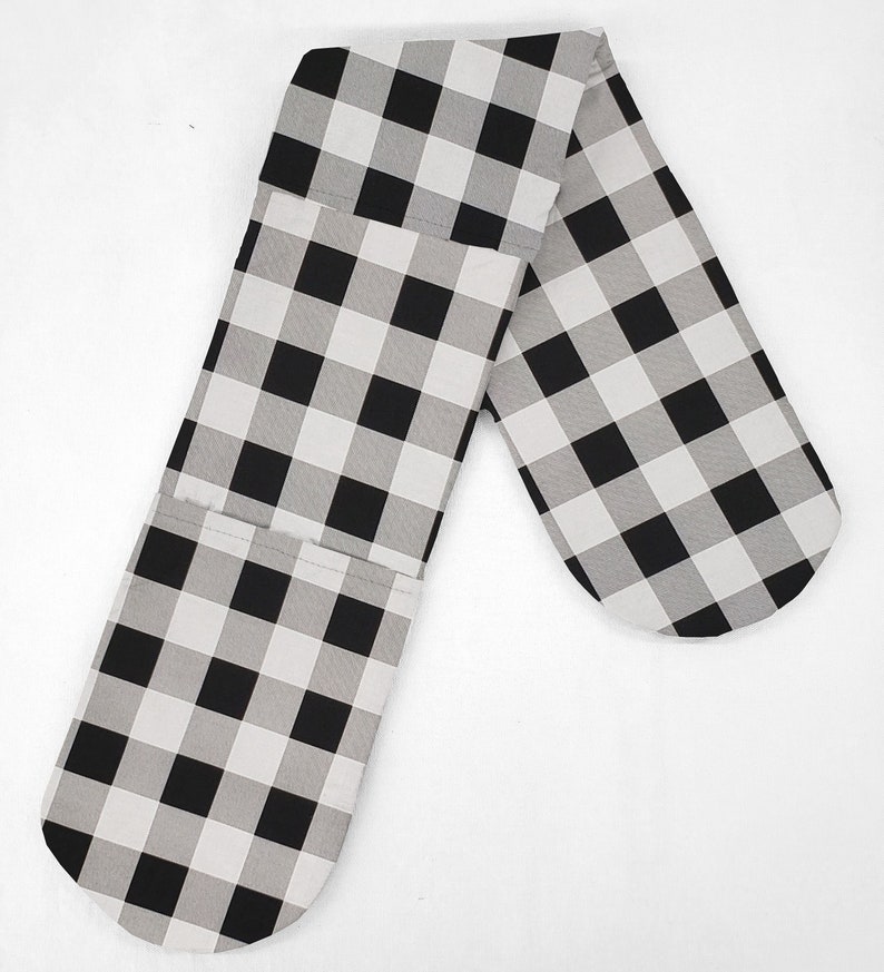 PennysNeedfulThings Oven Mitt