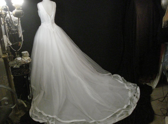 White Tulle Wedding Gown Train Bustle Appliques Chic Bridal Etsy