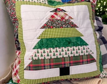 Quilted Christmas pillow cover  • Red Christmas tree quilt • Wreath • Quilted star pillow • Christmas quilts • Christmas decor