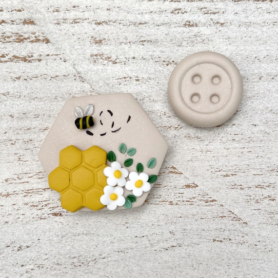 Beige Hexagon Bumble Bee Needle Minder, Sewing Needle Magnet, Cross Stitch  Embroidery Magnets 