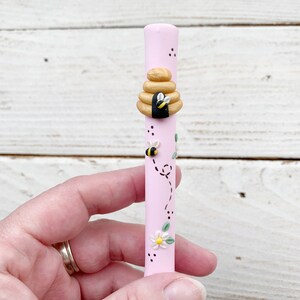 pastel pink beehive ergonomic crochet hook, polymer clay crochet hook, craft supplies, gift for her image 3