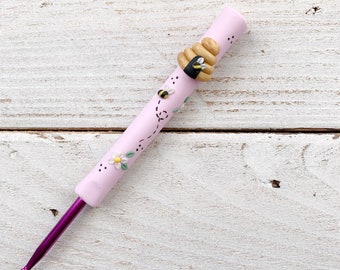 pastel pink beehive ergonomic crochet hook, polymer clay crochet hook, craft supplies, gift for her