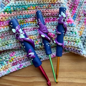 Night dragon crochet hook, mythical creatures, ergonomic crochet hooks, gift for a crocheter, glow in the dark crochet hook