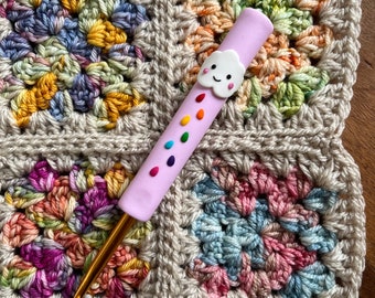 Pink kawaii cloud polymer clay crochet hook, rainbow cloud ergonomic crochet hook, crochet gifts