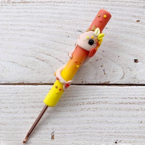 Ombré sunshine dragon crochet hook, mythical beasts, craft supplies, polymer clay crochet hook, crochet gifts