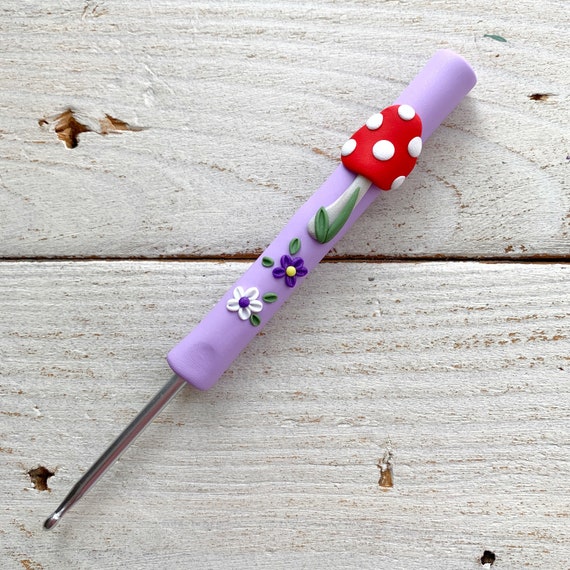 Purple Mushroom Crochet Hook, Cute Toadstool Polymer Clay Crochet Hook,  Gift for a Crocheter, Craft Supplies 