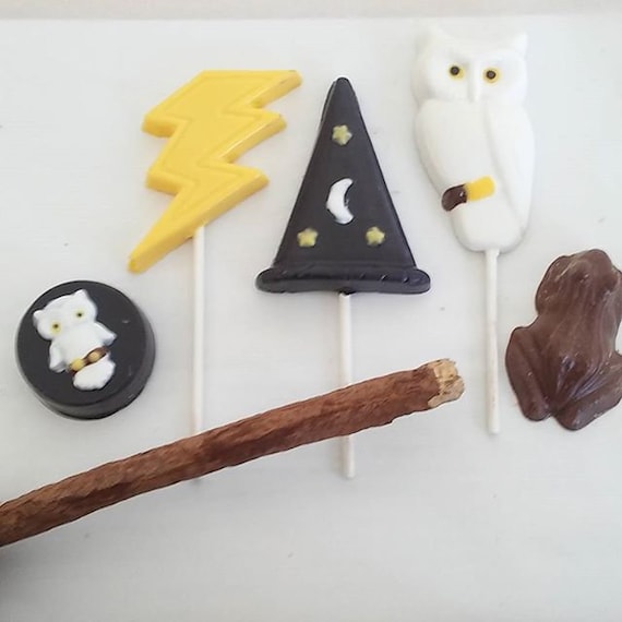 Lightening Bolt Candy Lollipop-Perfect for Harry Potter Theme Birthday Party or Baby Shower (12) Il_570xn