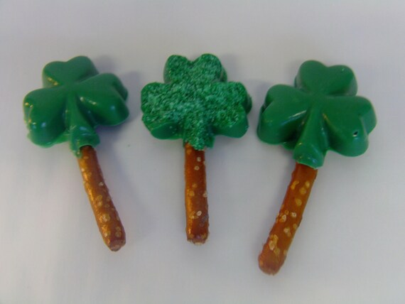St. Patrick's Day Candy Shamrock Pretzel Pops or Lollipops/Cupcake Toppers/Party Favors/Dinner Favors/Group Favors (6) Il_570xn
