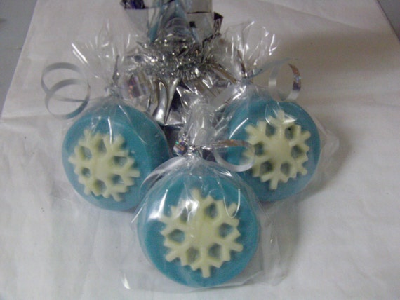 12 Frozen Inspired/Baby It's Cold Outside Baby Shower/ Candy Covered Oreo Snowflakes-Perfect For Birthday Parties/Quinceanera/Showers Il_570xn