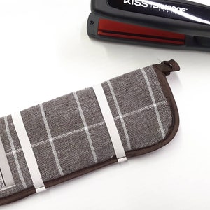 Travelling or for home Flat Iron/ Curling Iron Protector and Carrying Pouch, that's heat resistant.