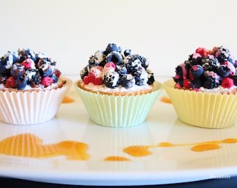 Realistic Cupcake with Berries,Fake Cupcake,Faux Cupcake for Kitchen Decor,Shower Favour,Display Dessert