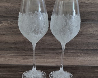 Winter Wonderland Wedding Glasses.Sparkly Wine Glasses.