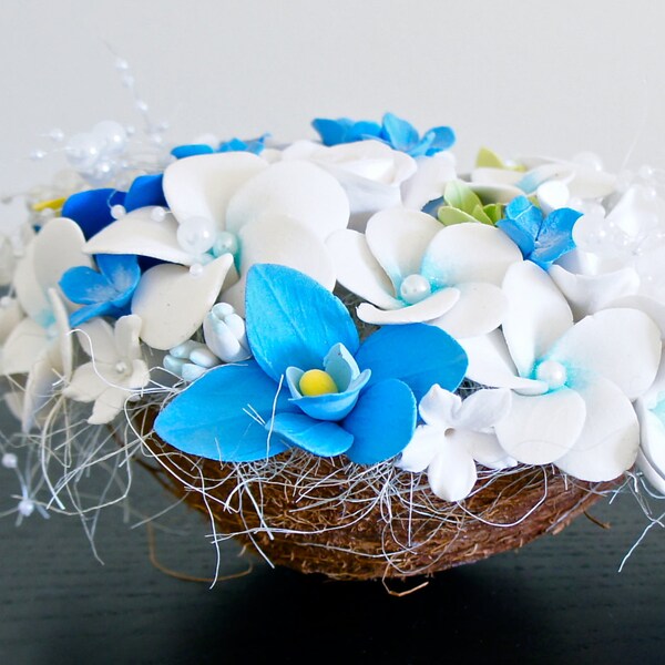 Tropical Wedding Centerpieces,Flowers in Coconut,Beach Wedding Centerpieces