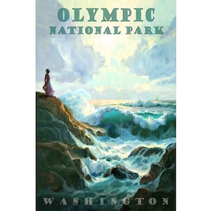 Könnte beinhalten: Ein Vintage-Reiseposter für den Olympic National Park im Bundesstaat Washington. Das Poster zeigt eine Frau, die auf einer felsigen Klippe steht und auf ein stürmisches Meer mit tosenden Wellen blickt. Der Himmel ist hellblau mit weißen Wolken. Der Text "OLYMPIC NATIONAL PARK" ist in einer fetten, dunkelblauen Schrift. Der Text "WASHINGTON" ist in einer kleineren, hellblauen Schrift.
