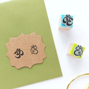 Zestaw Mini Om Gumowych Pieczątek, Maleńki Symbol Om, Ganesha Om Pieczątki, Mantra do Dziennika, Prezent Dla Miłośnika Jogi, Dziennik Uważności, Dziennik Yogi