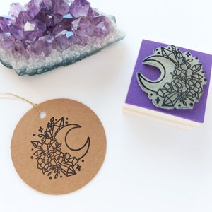 Halbmond Stempel mit Kristallen und Blumen, Mond Stempel, Journal Stamping, Kristalle Liebhaber, Mondphasen Karte, Wicca Tagebuch, Witchy