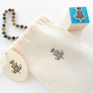 Timbro Auspice Maria, timbro in gomma della Vergine Maria, monogramma mariano, etichetta per sacchetto del rosario, regalo per amanti cattolici, arte religiosa, devozione cristiana