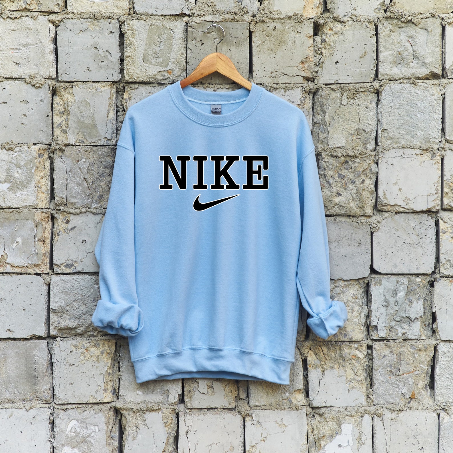 sudadera nike con logo en medio