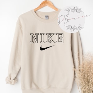 nike vintage sweatshirt beige