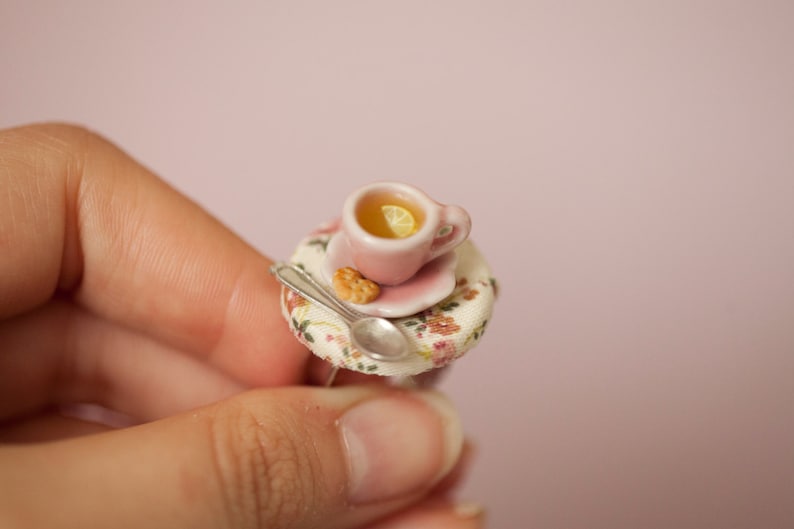 Lemon Tea Cup miniature table Ring / dollhouse miniature / image 0