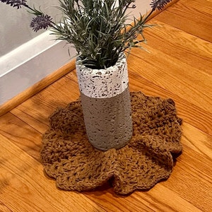 Floor Plant Doily, Candle Stand Rug,  Sturdy Medium Brown Cotton Yarn , 14" Diameter