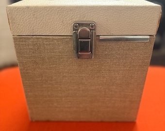 Tan & Cream Wooden 7” Vinyl Record Box
