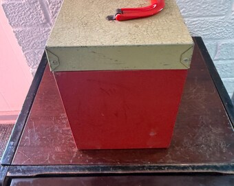 Red & Cream Metal 7” Record Box