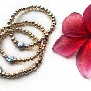 Tahiti Keshi Perle x Gold Filled Perlen Stretch-Armband