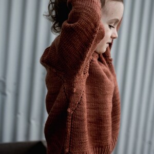 VEM Baby Toddler Child Knit Sweater Bobble Jumper Pattern PDF image 6