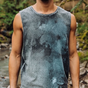 Geometric Color Wash Men's Sleeveless Shirt / Sacred Geometry Clothing / Festival Streetwear image 1