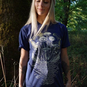 Mycelial Bloom Shirt / Sacred Geometry Mushroom T-shirt / Yoga Festival Clothing zdjęcie 3