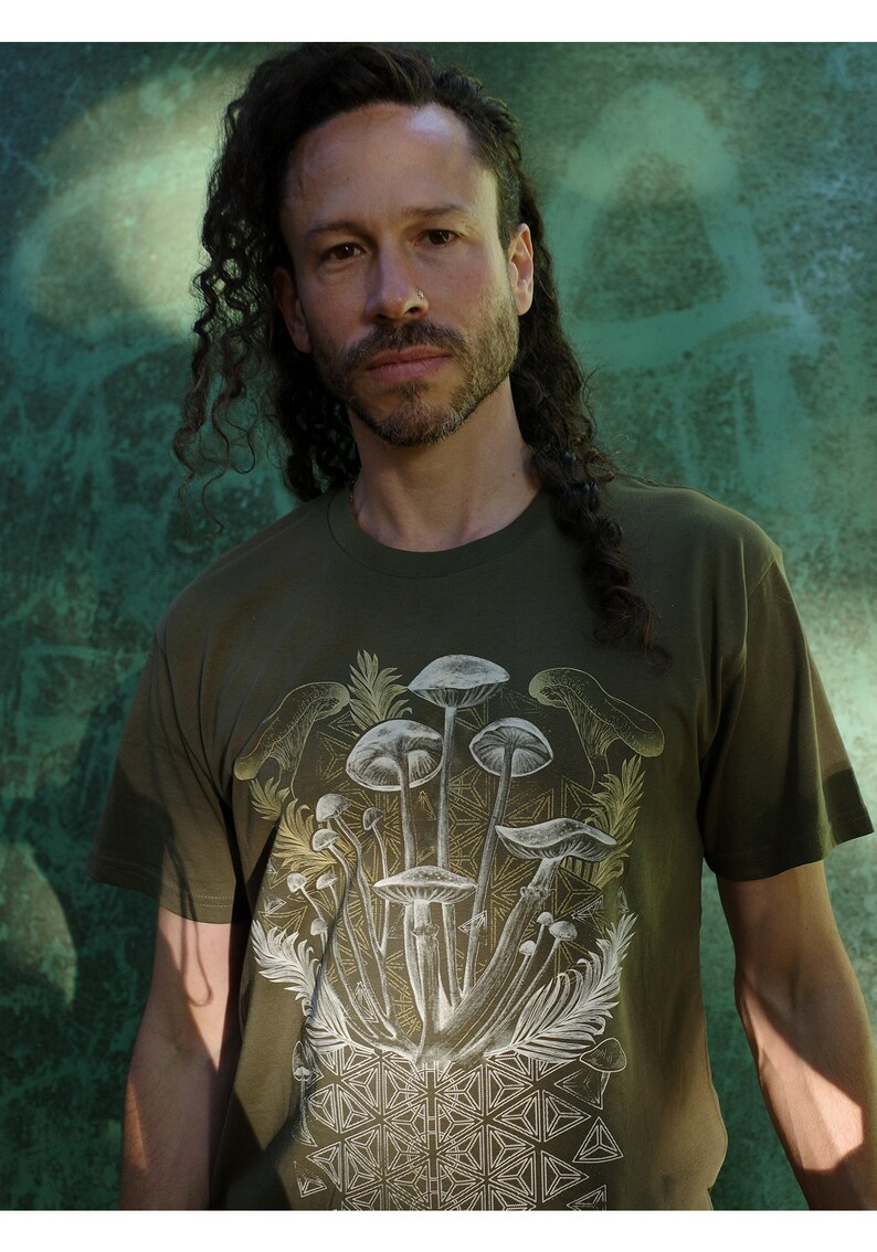 Mycelial Bloom Shirt / Sacred Geometry Mushroom T-shirt / Yoga Festival Clothing zdjęcie 4